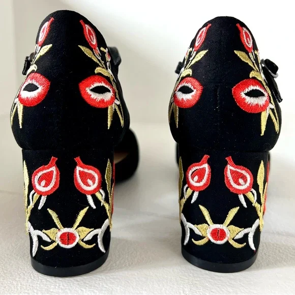 Chelsea-Crew Frenchie Black Faux Suede Chunk Heels Sz US 7 - Picture 3 of 13